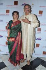 Renuka Shahane, Siddharth Kak at Surabhi Foundation Fundraiser event in Taj Colaba, Mumbai on 12th April 2013 (34).JPG